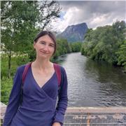 Je suis de langue maternelle russe et je souhaite donner des cours de russe ou anglais (anglais : j'ai un niveau C2)